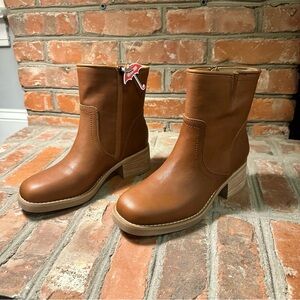 Blondo Cassidie Waterproof Leather Bootie Tan | Women’s Size 8 | NWT